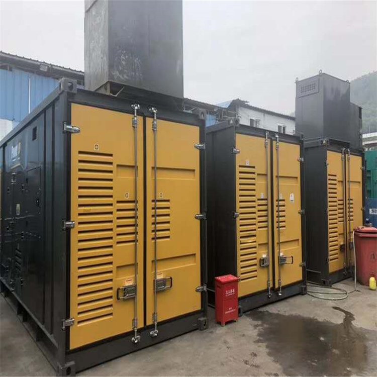 平桥温度变化对不同类型欠压保护装置的可靠性影响有何差异？